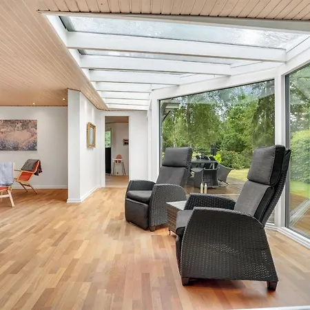 Floria - 500m From The Sea By Interhome Strøby Ladeplads